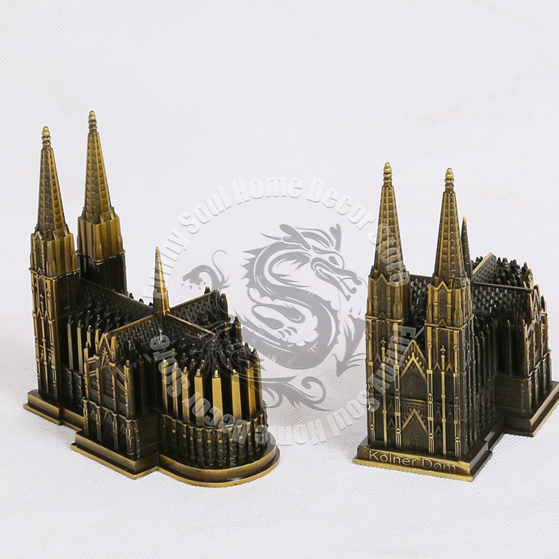 Cathédrale de Cologne en métal - Germany Home Decor avis et prix