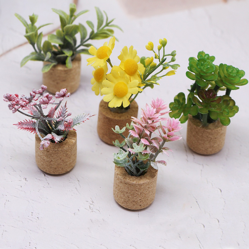 Modèle de plante en pot miniat - Home Decor Simulator avis et prix